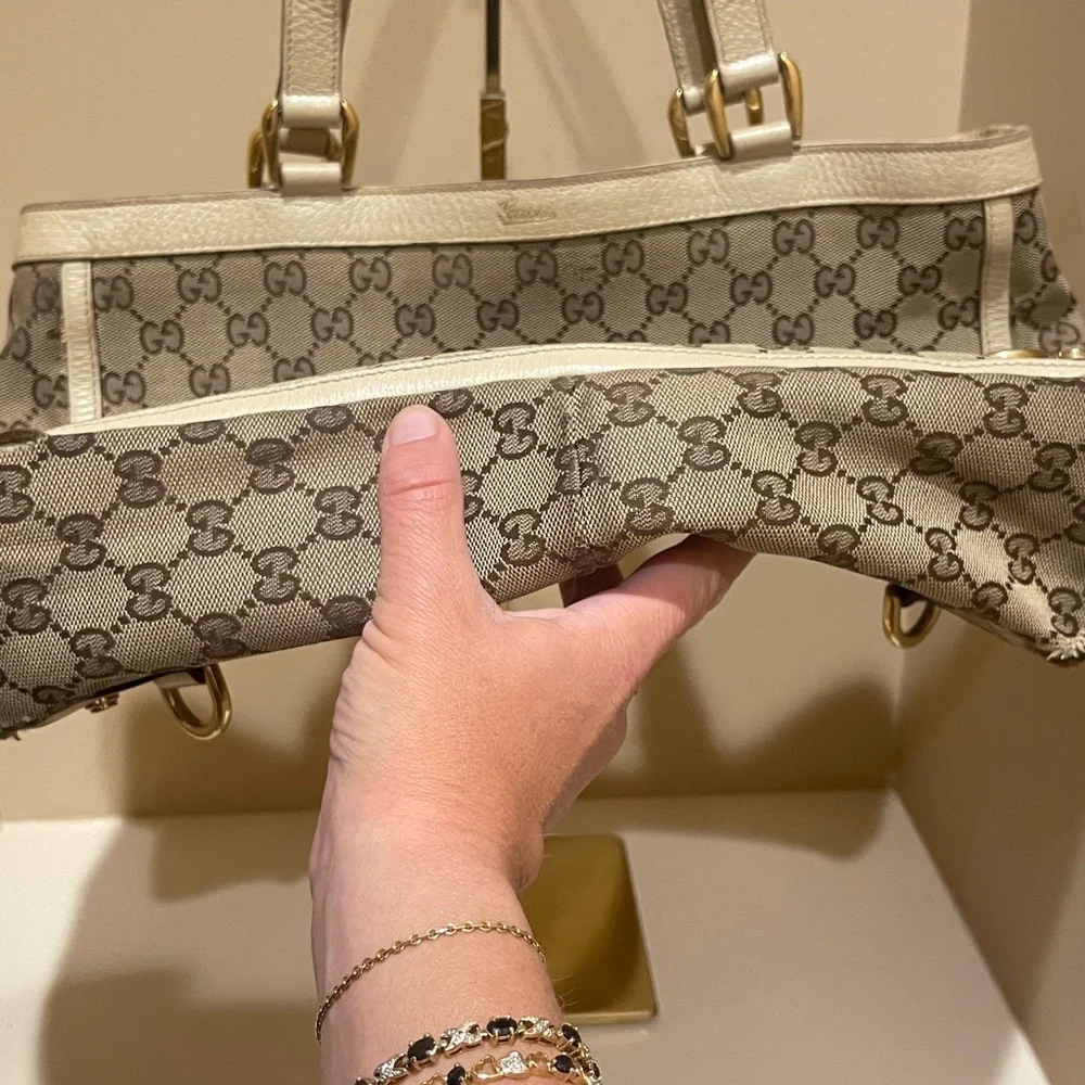 Gucci Small Abbey Tote Bag - Picture 11 of 12